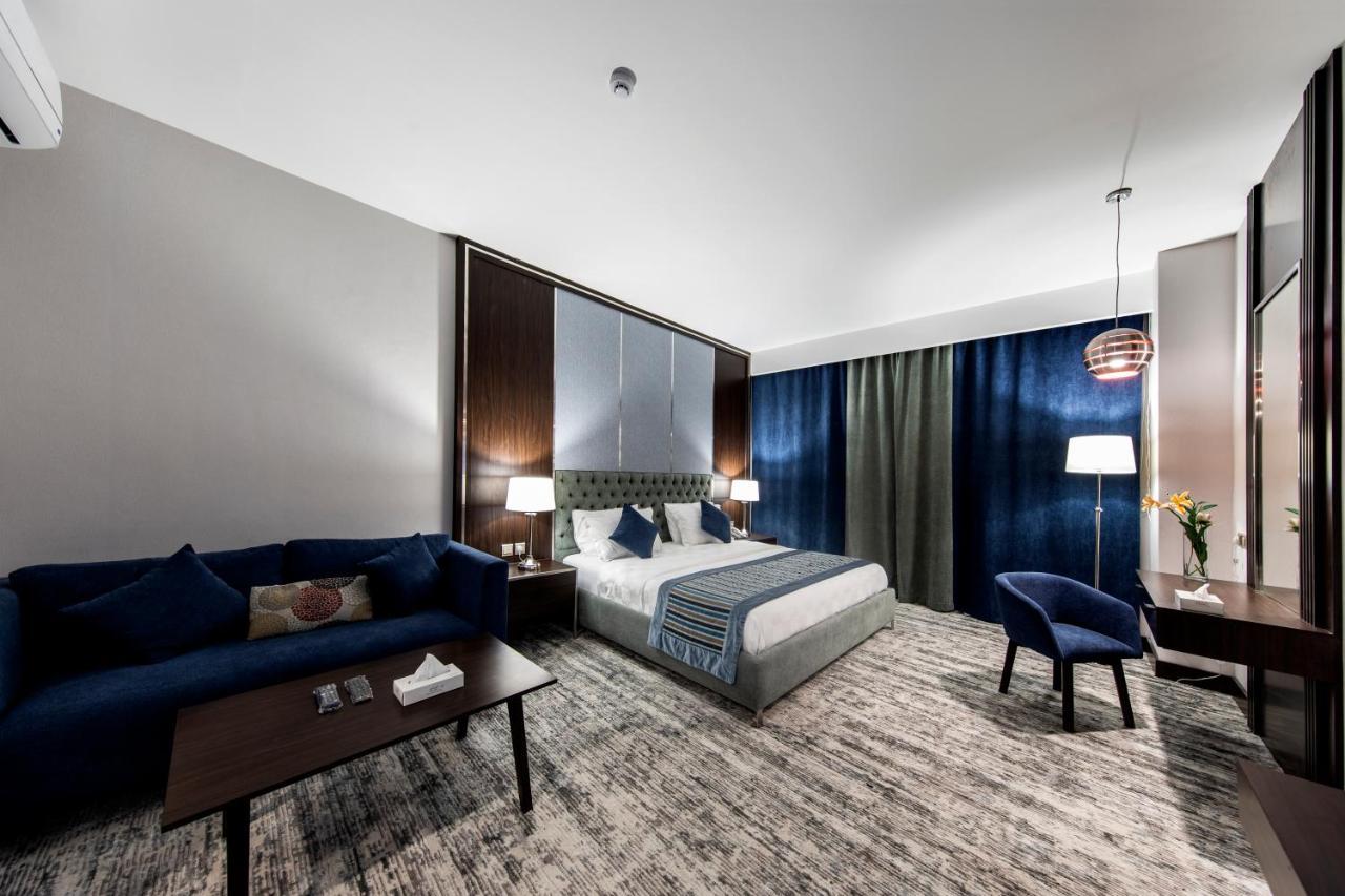Lily Hotel Suite Mubarraz al-Hufuf Exteriör bild