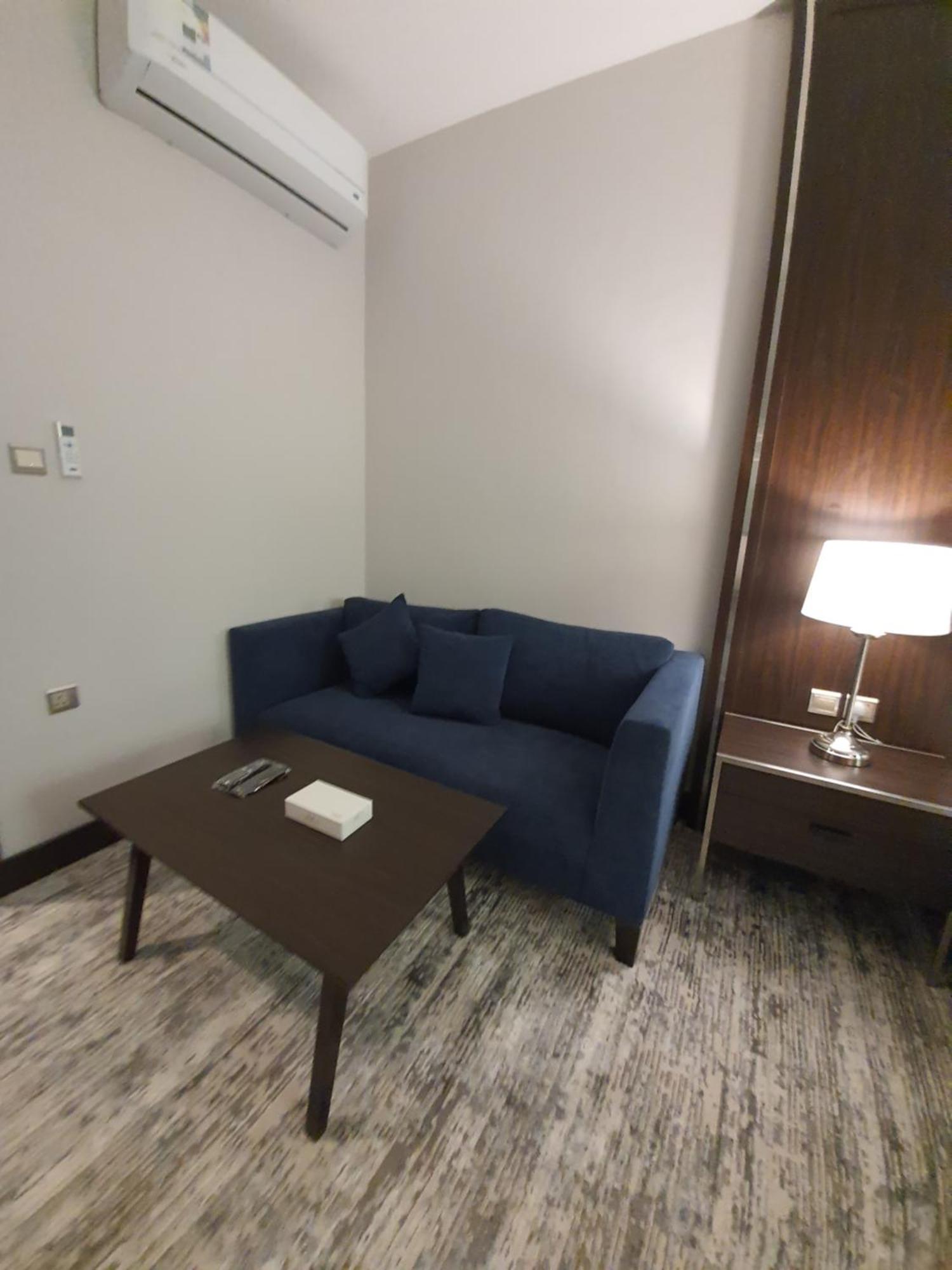 Lily Hotel Suite Mubarraz al-Hufuf Rum bild