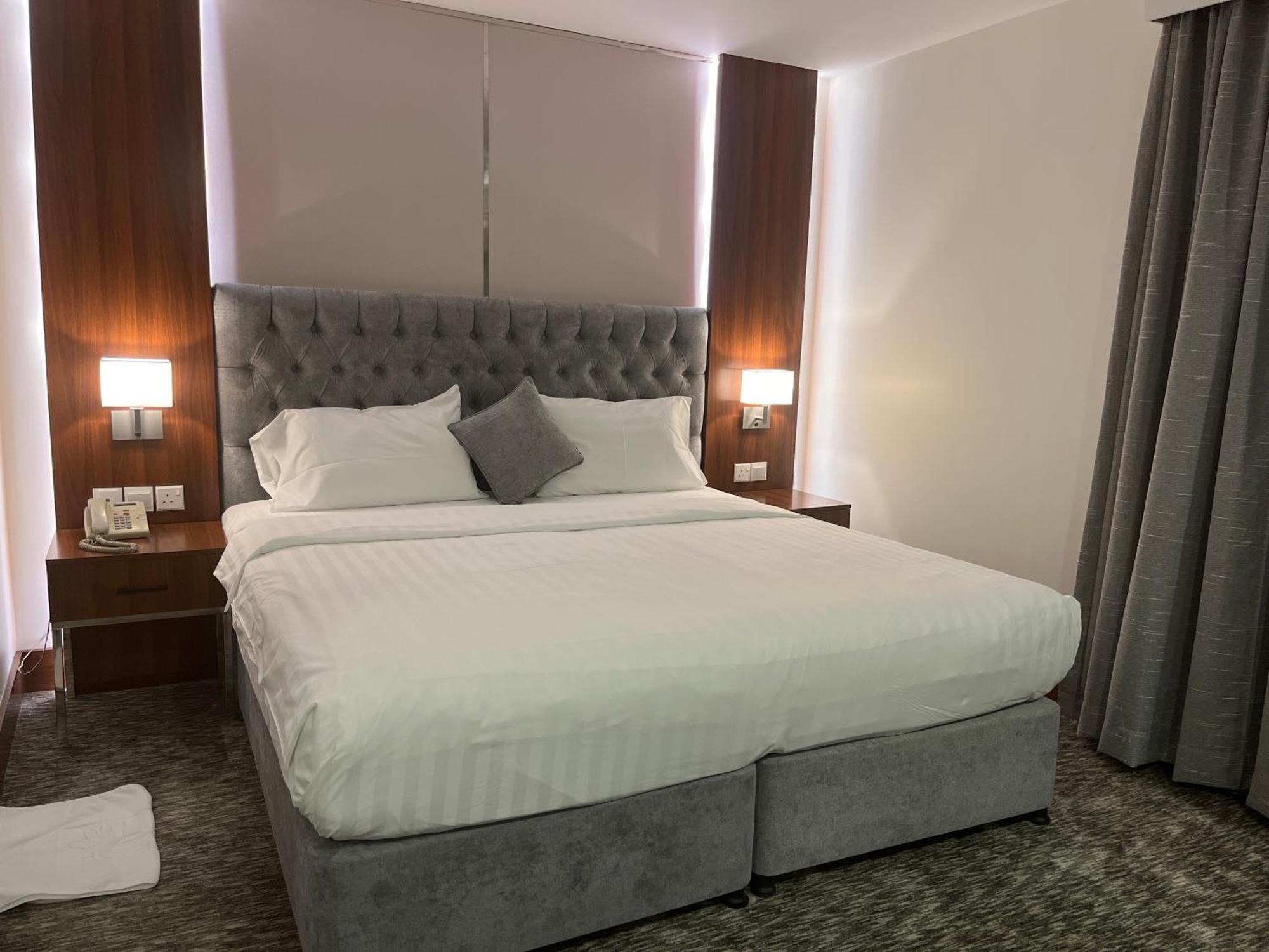 Lily Hotel Suite Mubarraz al-Hufuf Exteriör bild