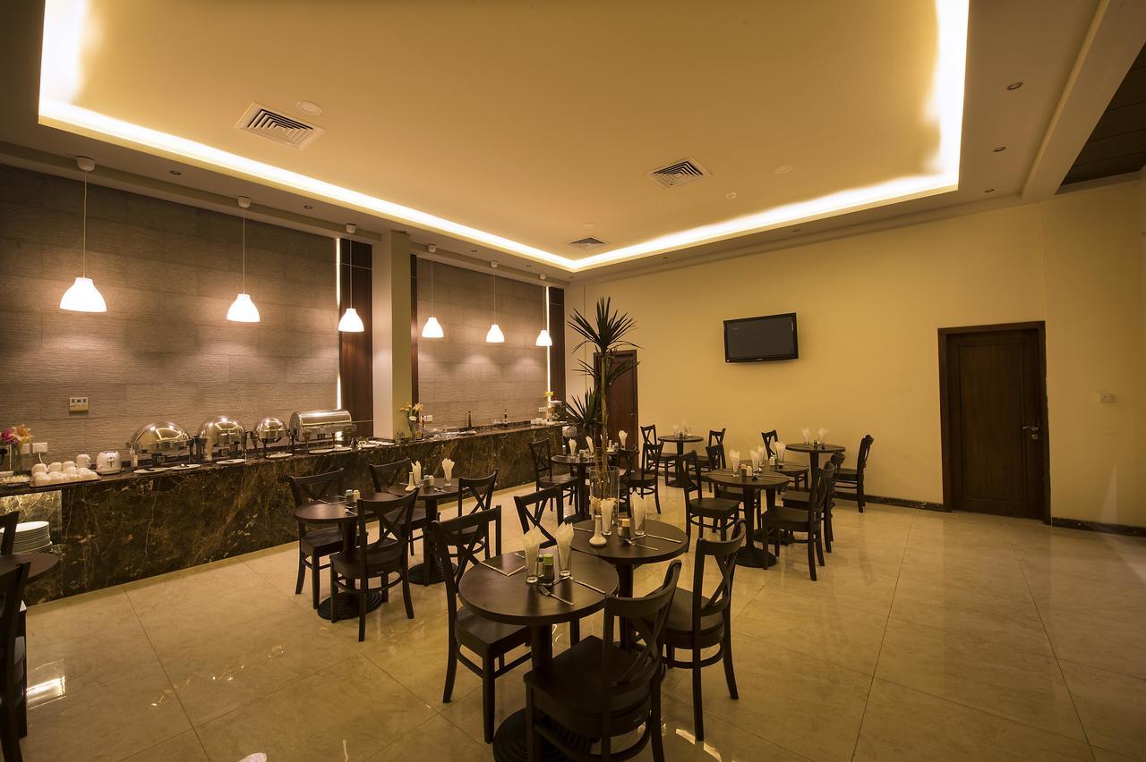 Lily Hotel Suite Mubarraz al-Hufuf Exteriör bild