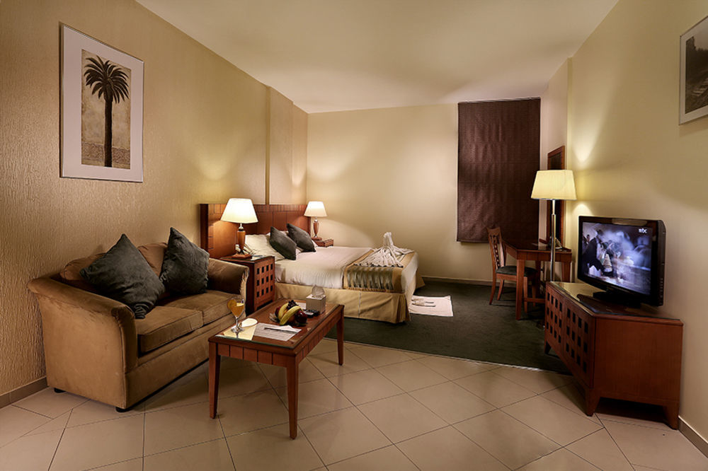 Lily Hotel Suite Mubarraz al-Hufuf Exteriör bild