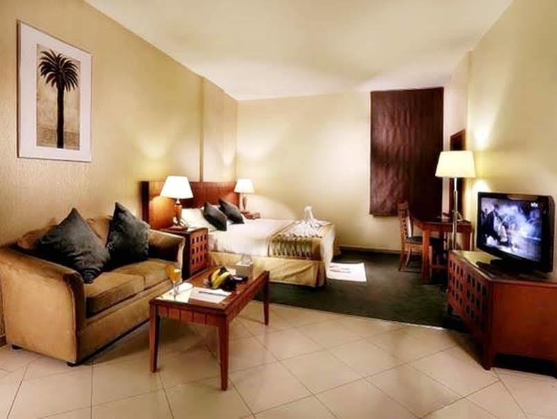 Lily Hotel Suite Mubarraz al-Hufuf Exteriör bild